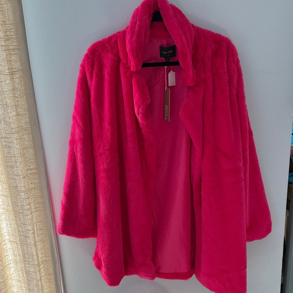 Love Tree Jackets & Blazers - Love Tree Vibrant Pink Teddy Jacket